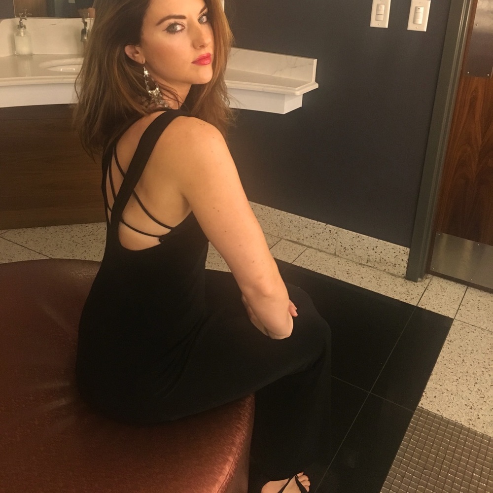 Long Black Sleeveless Dress 🌹
